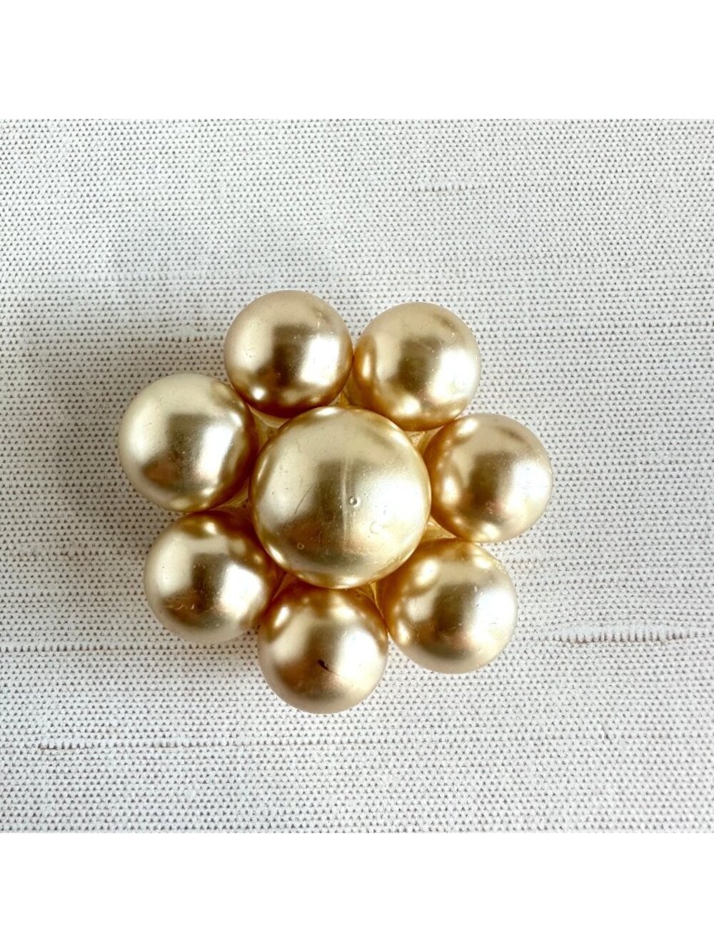 Vintage 1940s Pearlized Lucite Cluster Brooch Champagne Cream Bubble Pin